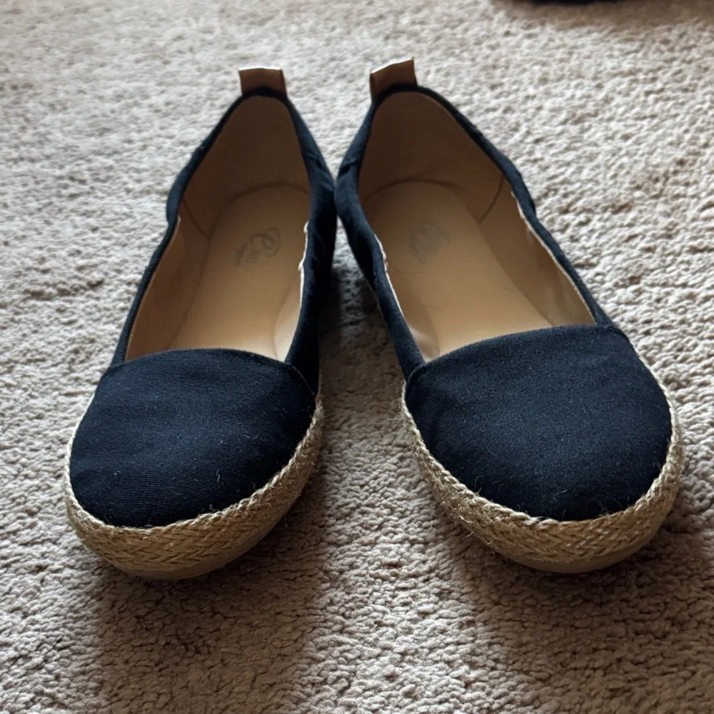 Easy Spirit e360 Black Espadrille Flats. Size 8. NWT.